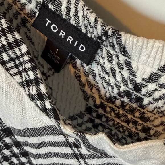Torrid white/black plaid Midi Dress - Picture 2 of 5